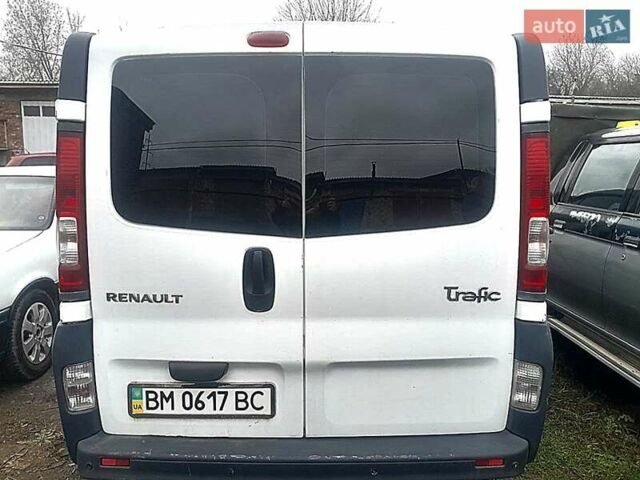 Белый Рено Трафик, объемом двигателя 2 л и пробегом 382 тыс. км за 5600 $, фото 1 на Automoto.ua