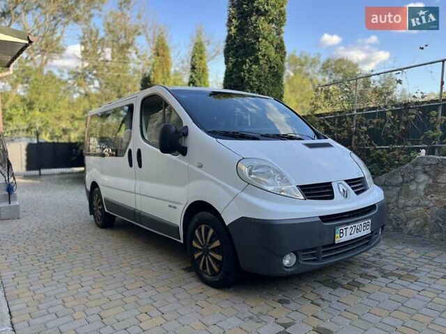 Белый Рено Трафик, объемом двигателя 2 л и пробегом 262 тыс. км за 7900 $, фото 11 на Automoto.ua