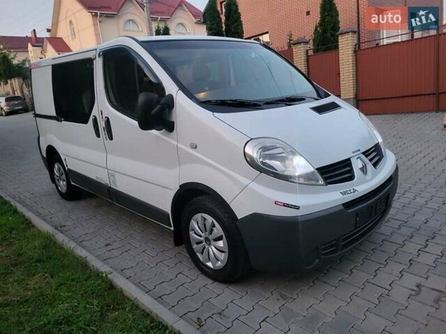 Белый Рено Трафик, объемом двигателя 2 л и пробегом 276 тыс. км за 8500 $, фото 23 на Automoto.ua