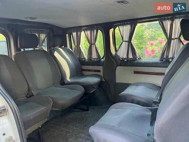 Белый Рено Трафик, объемом двигателя 2 л и пробегом 262 тыс. км за 7900 $, фото 22 на Automoto.ua