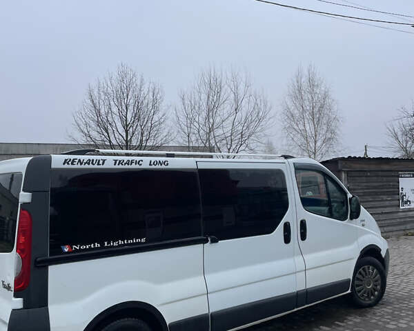 Белый Рено Трафик, объемом двигателя 2 л и пробегом 450 тыс. км за 7450 $, фото 6 на Automoto.ua