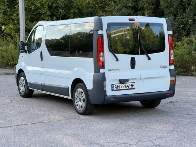 Білий Рено Трафік, об'ємом двигуна 2 л та пробігом 300 тис. км за 8038 $, фото 17 на Automoto.ua