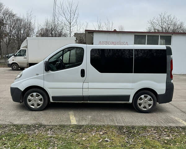 Белый Рено Трафик, объемом двигателя 2 л и пробегом 448 тыс. км за 7300 $, фото 7 на Automoto.ua