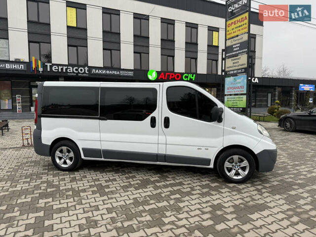 Белый Рено Трафик, объемом двигателя 2 л и пробегом 366 тыс. км за 8500 $, фото 1 на Automoto.ua