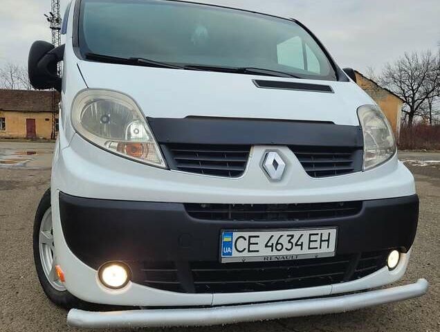 Белый Рено Трафик, объемом двигателя 2 л и пробегом 14 тыс. км за 9550 $, фото 7 на Automoto.ua