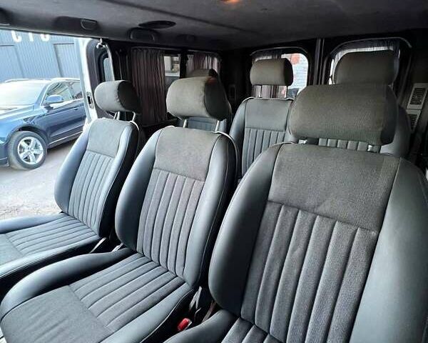 Белый Рено Трафик, объемом двигателя 2 л и пробегом 281 тыс. км за 9900 $, фото 28 на Automoto.ua