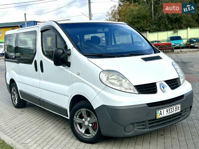 Белый Рено Трафик, объемом двигателя 2 л и пробегом 243 тыс. км за 9800 $, фото 24 на Automoto.ua