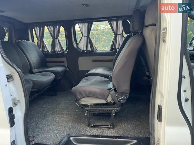Белый Рено Трафик, объемом двигателя 2 л и пробегом 262 тыс. км за 8200 $, фото 20 на Automoto.ua