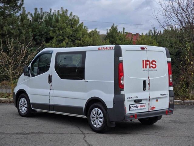 Белый Рено Трафик, объемом двигателя 2 л и пробегом 280 тыс. км за 8499 $, фото 3 на Automoto.ua