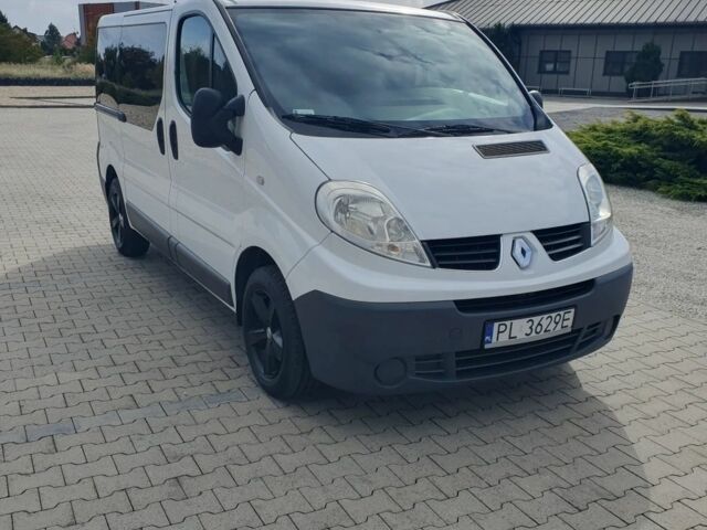 Белый Рено Трафик, объемом двигателя 2 л и пробегом 258 тыс. км за 3200 $, фото 7 на Automoto.ua