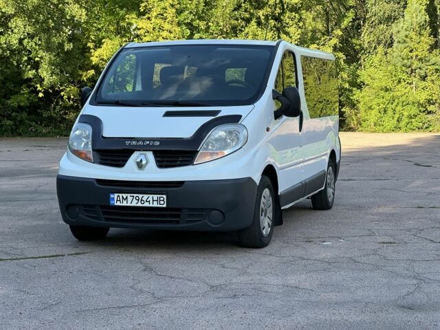 Білий Рено Трафік, об'ємом двигуна 2 л та пробігом 300 тис. км за 8038 $, фото 15 на Automoto.ua