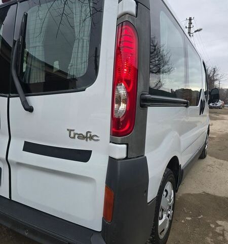 Білий Рено Трафік, об'ємом двигуна 2 л та пробігом 310 тис. км за 9200 $, фото 70 на Automoto.ua