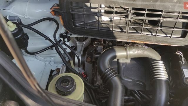 Белый Рено Трафик, объемом двигателя 2 л и пробегом 248 тыс. км за 9200 $, фото 37 на Automoto.ua