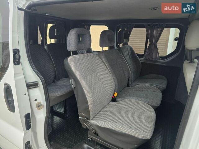 Білий Рено Трафік, об'ємом двигуна 2 л та пробігом 310 тис. км за 9200 $, фото 44 на Automoto.ua