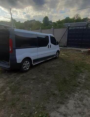 Белый Рено Трафик, объемом двигателя 2 л и пробегом 500 тыс. км за 8700 $, фото 5 на Automoto.ua