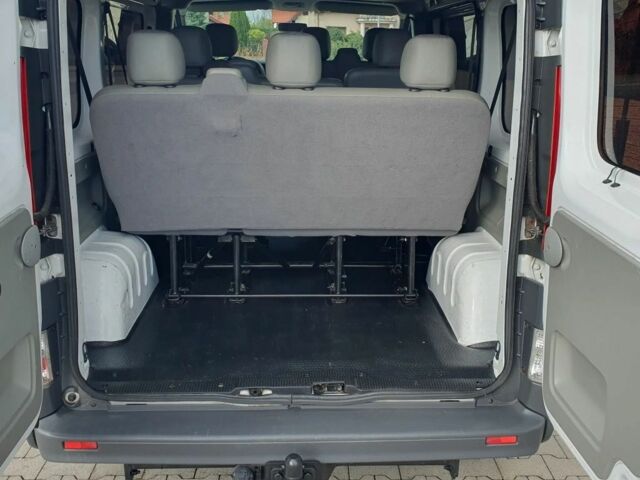 Белый Рено Трафик, объемом двигателя 2 л и пробегом 258 тыс. км за 3200 $, фото 3 на Automoto.ua