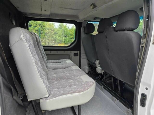 Белый Рено Трафик, объемом двигателя 2 л и пробегом 280 тыс. км за 8499 $, фото 17 на Automoto.ua