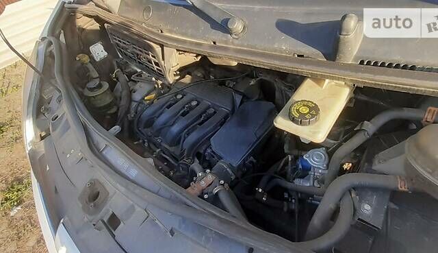 Белый Рено Трафик, объемом двигателя 2 л и пробегом 500 тыс. км за 9300 $, фото 21 на Automoto.ua