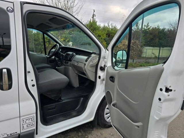 Белый Рено Трафик, объемом двигателя 2 л и пробегом 280 тыс. км за 8499 $, фото 12 на Automoto.ua