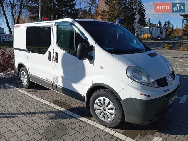 Рено Трафик 2008 в Виньковцах на Automoto.ua Белый Рено Трафик, объемом двигателя 2 л и пробегом 280 тыс. км за 8267 $, фото 9 на Automoto.ua