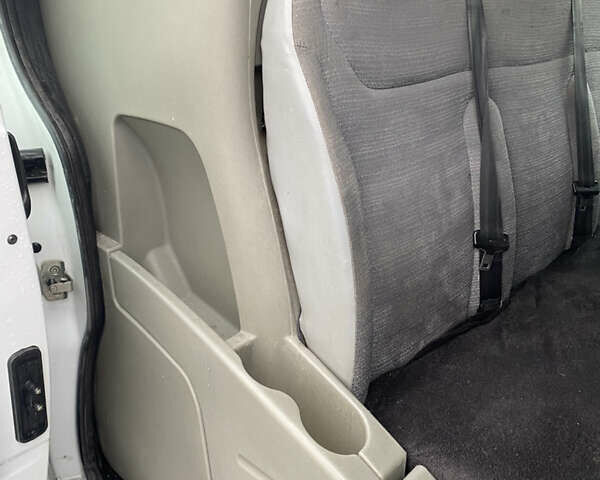 Белый Рено Трафик, объемом двигателя 2 л и пробегом 405 тыс. км за 7250 $, фото 15 на Automoto.ua