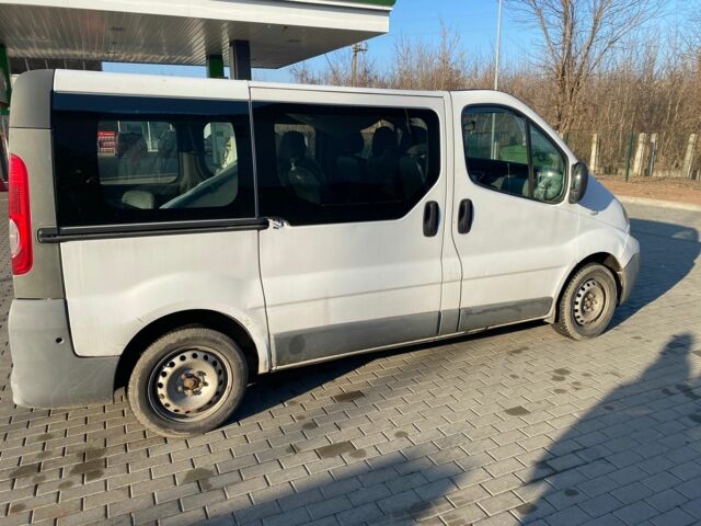 Белый Рено Трафик, объемом двигателя 2 л и пробегом 240 тыс. км за 6800 $, фото 6 на Automoto.ua