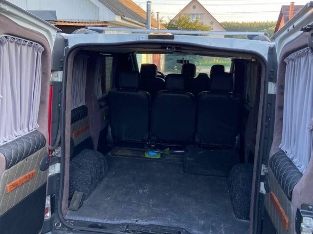 Білий Рено Трафік, об'ємом двигуна 2 л та пробігом 330 тис. км за 8700 $, фото 4 на Automoto.ua