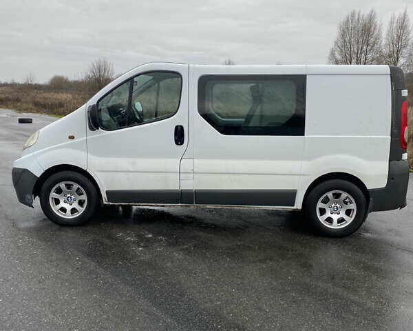 Белый Рено Трафик, объемом двигателя 2 л и пробегом 405 тыс. км за 7250 $, фото 8 на Automoto.ua