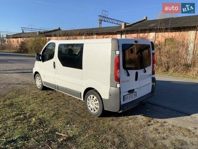 Белый Рено Трафик, объемом двигателя 2 л и пробегом 385 тыс. км за 8300 $, фото 6 на Automoto.ua