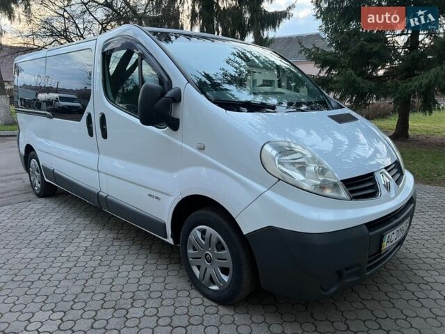Белый Рено Трафик, объемом двигателя 2 л и пробегом 356 тыс. км за 9500 $, фото 2 на Automoto.ua