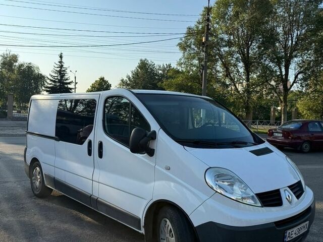 Белый Рено Трафик, объемом двигателя 2 л и пробегом 279 тыс. км за 7800 $, фото 4 на Automoto.ua