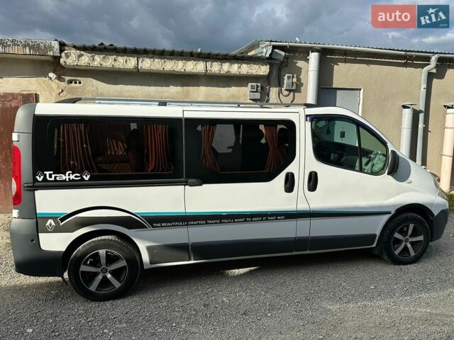 Белый Рено Трафик, объемом двигателя 2 л и пробегом 270 тыс. км за 9700 $, фото 4 на Automoto.ua