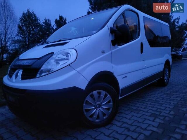 Білий Рено Трафік, об'ємом двигуна 2 л та пробігом 268 тис. км за 10950 $, фото 2 на Automoto.ua