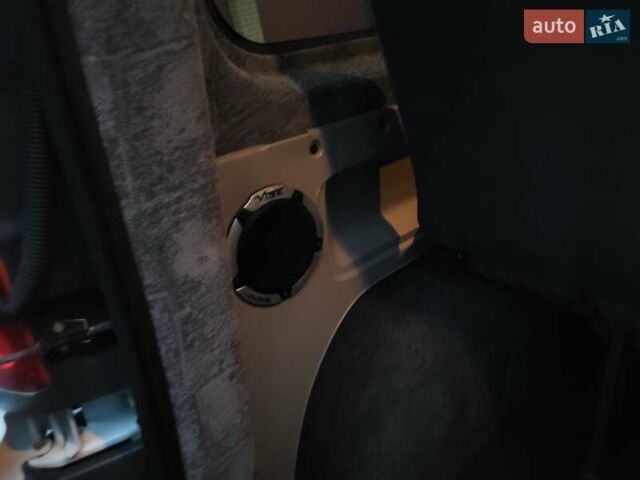 Білий Рено Трафік, об'ємом двигуна 2 л та пробігом 268 тис. км за 10950 $, фото 49 на Automoto.ua