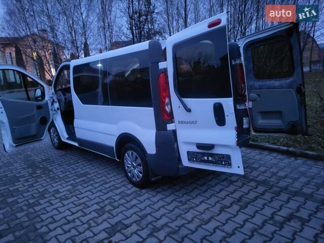 Білий Рено Трафік, об'ємом двигуна 2 л та пробігом 268 тис. км за 10950 $, фото 29 на Automoto.ua