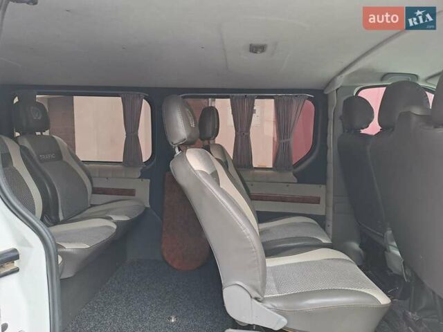 Белый Рено Трафик, объемом двигателя 2 л и пробегом 189 тыс. км за 12700 $, фото 38 на Automoto.ua