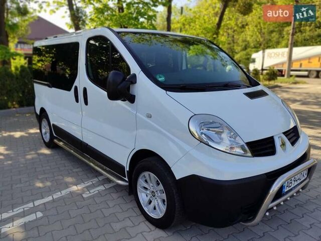 Белый Рено Трафик, объемом двигателя 2 л и пробегом 389 тыс. км за 11450 $, фото 6 на Automoto.ua