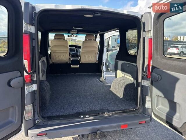 Білий Рено Трафік, об'ємом двигуна 2 л та пробігом 279 тис. км за 9900 $, фото 27 на Automoto.ua