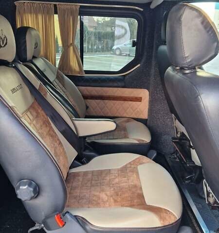 Белый Рено Трафик, объемом двигателя 2 л и пробегом 247 тыс. км за 12700 $, фото 12 на Automoto.ua