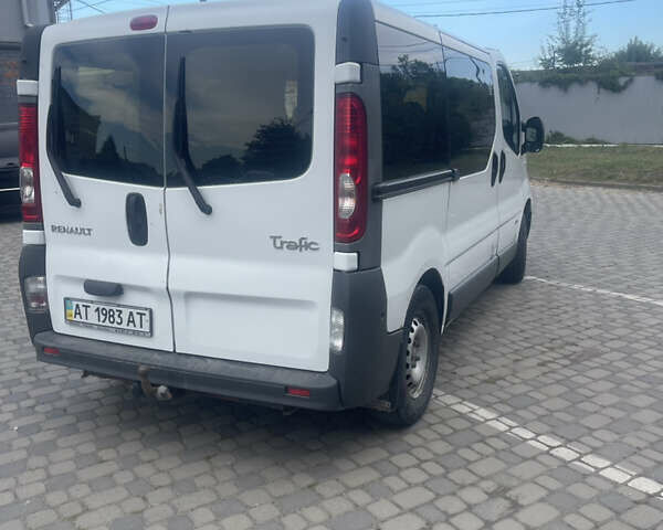 Білий Рено Трафік, об'ємом двигуна 2 л та пробігом 320 тис. км за 8600 $, фото 18 на Automoto.ua