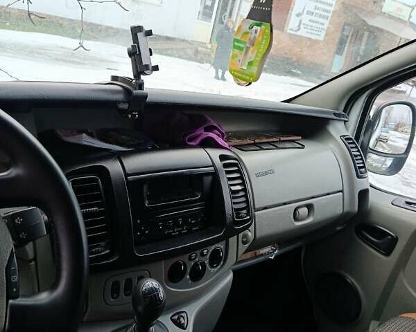 Белый Рено Трафик, объемом двигателя 1.9 л и пробегом 334 тыс. км за 11500 $, фото 7 на Automoto.ua