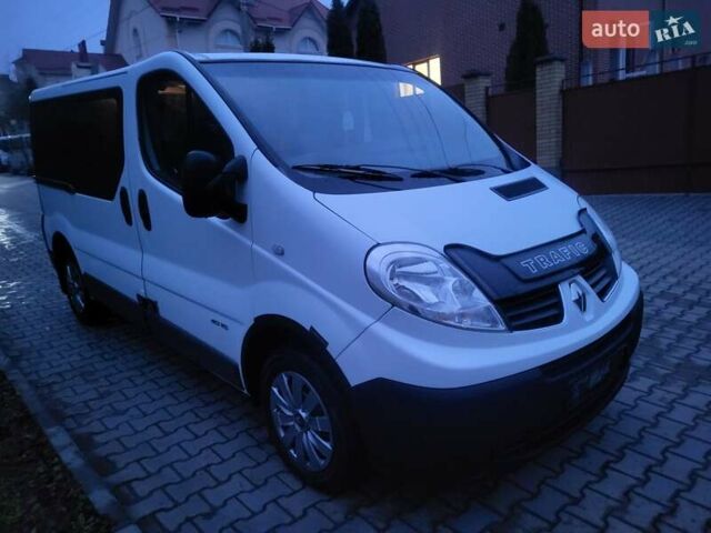 Білий Рено Трафік, об'ємом двигуна 2 л та пробігом 268 тис. км за 10950 $, фото 7 на Automoto.ua