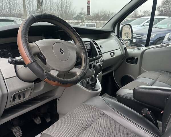 Білий Рено Трафік, об'ємом двигуна 2 л та пробігом 386 тис. км за 10900 $, фото 18 на Automoto.ua