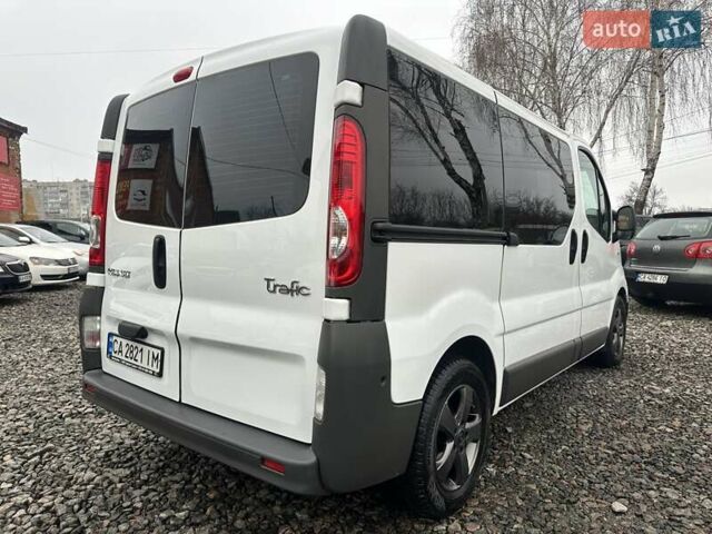 Білий Рено Трафік, об'ємом двигуна 2 л та пробігом 386 тис. км за 10900 $, фото 6 на Automoto.ua