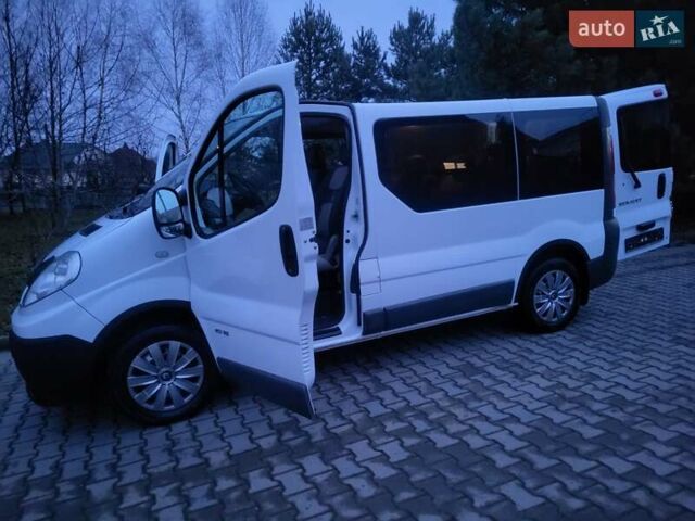 Білий Рено Трафік, об'ємом двигуна 2 л та пробігом 268 тис. км за 10950 $, фото 32 на Automoto.ua