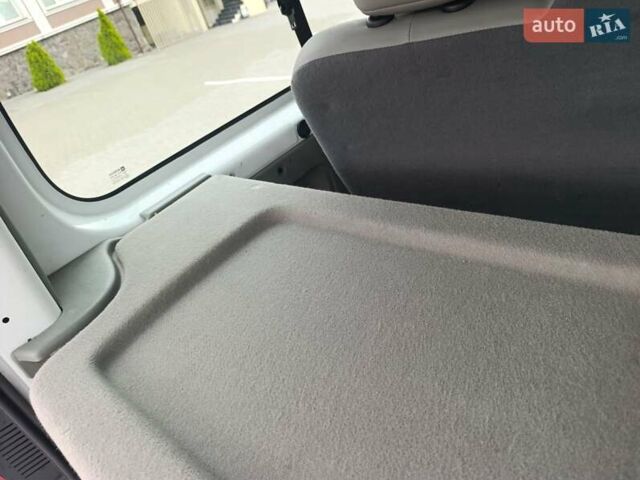 Белый Рено Трафик, объемом двигателя 2 л и пробегом 290 тыс. км за 13300 $, фото 22 на Automoto.ua