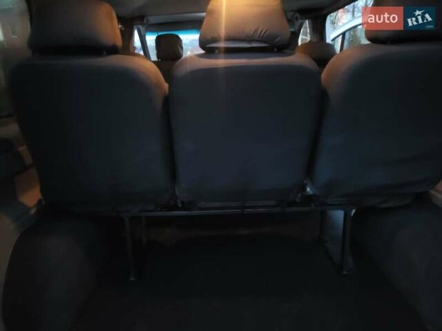 Білий Рено Трафік, об'ємом двигуна 2 л та пробігом 268 тис. км за 10950 $, фото 52 на Automoto.ua