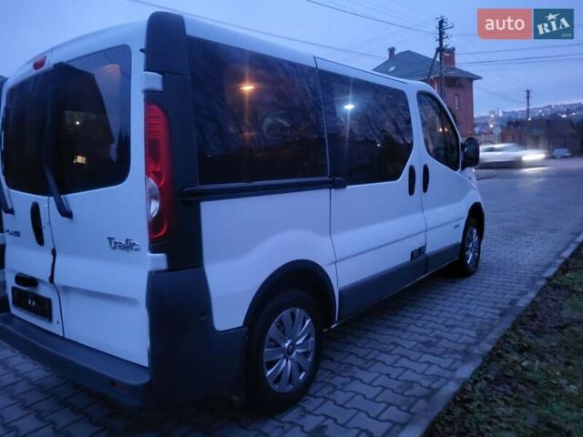 Білий Рено Трафік, об'ємом двигуна 2 л та пробігом 268 тис. км за 10950 $, фото 15 на Automoto.ua