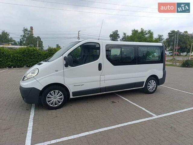 Белый Рено Трафик, объемом двигателя 2 л и пробегом 290 тыс. км за 13600 $, фото 7 на Automoto.ua