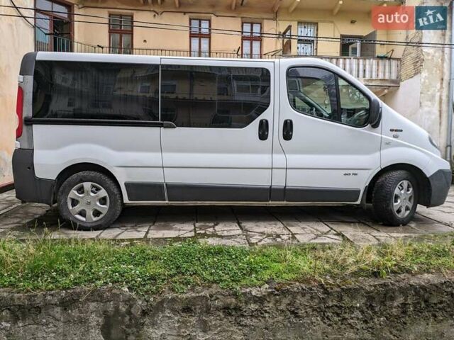 Белый Рено Трафик, объемом двигателя 2 л и пробегом 271 тыс. км за 12500 $, фото 9 на Automoto.ua